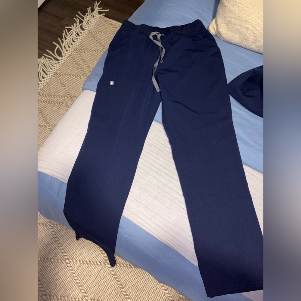 Figs Kade Cargo Scrub Pants
